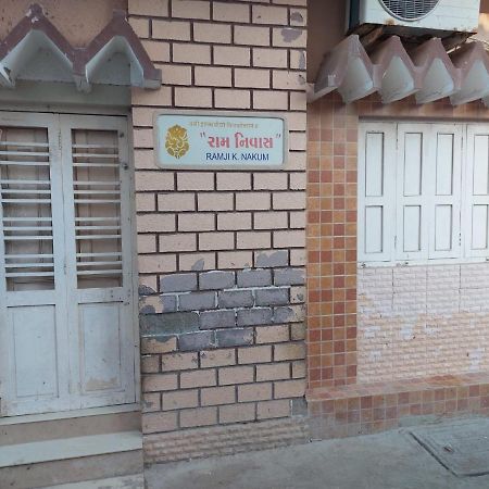 Ram Nivas Home Stay Dwarka Екстериор снимка